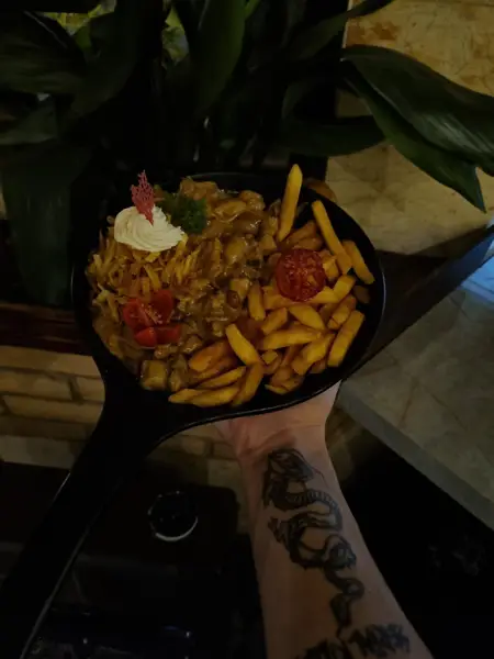  Duet cafe resturant