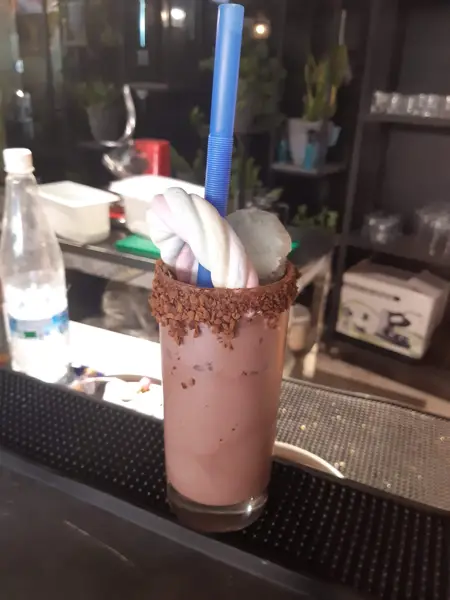  کافه رستوران ناوونا