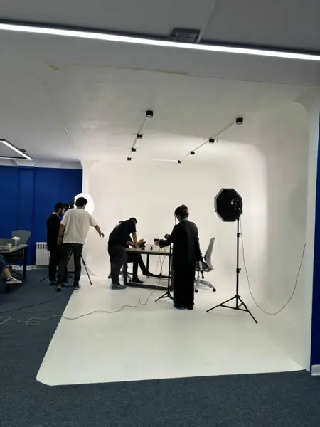  دناین