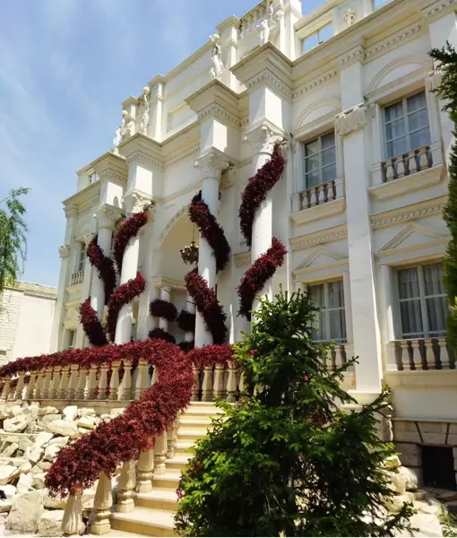  باغ عمارت عکاسی لوچیا