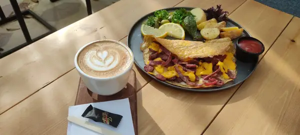 cafe bapiro کافه باپیرو