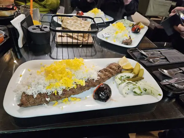  کافه بیسترو دیاکو