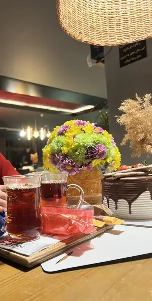  کافه رستوران یوز
