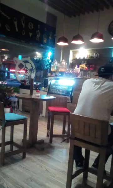 Gap Cafe and fast food