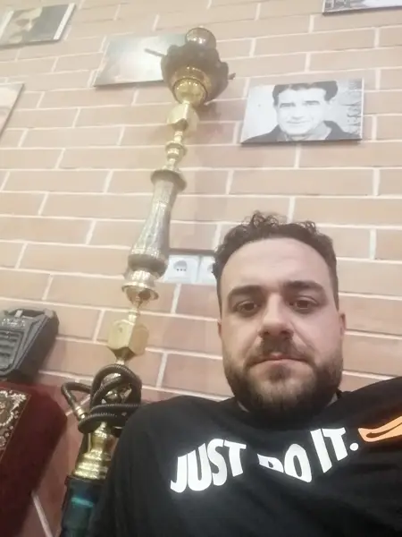  کافه رستوران و فست‌فود دلی‌مون