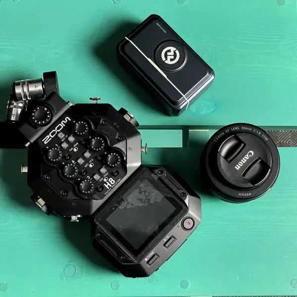 Holliland larkM2/ ZOOM H8 سی