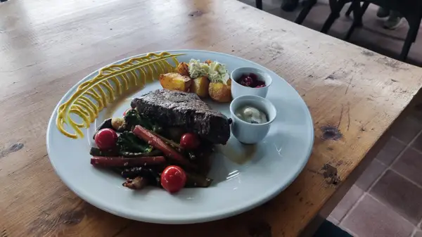  Cafe & lounge la bonte