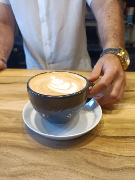  Whale cafe - کافه وال