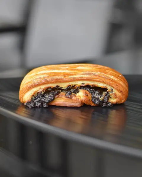 Umami cafe bakery