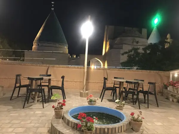 کافه رستوران کندوک
