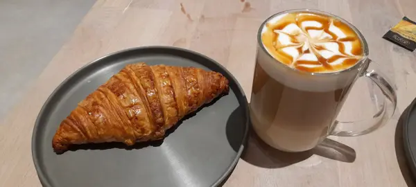  قهوه لمیز شعبه متل قو