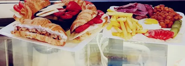 كافه-بار ژوزک پاسداران