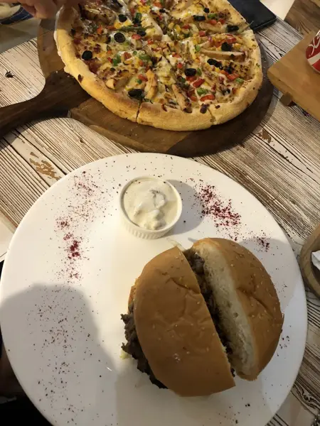 کافه رستوران مدرنو