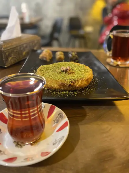  باقلوا تک سین شعبه ملاصدرا شیراز شمالی