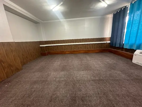 (office)