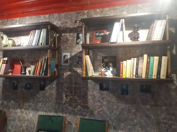 کافه کتابِ عمارتِ دل