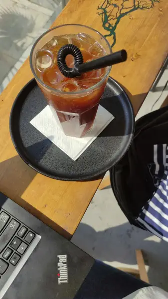  Lava cafe