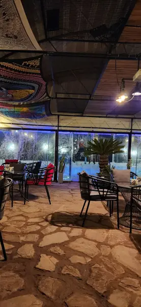 Green garden cafe lavasan