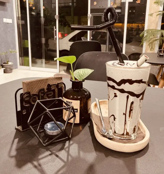 Cafe 11