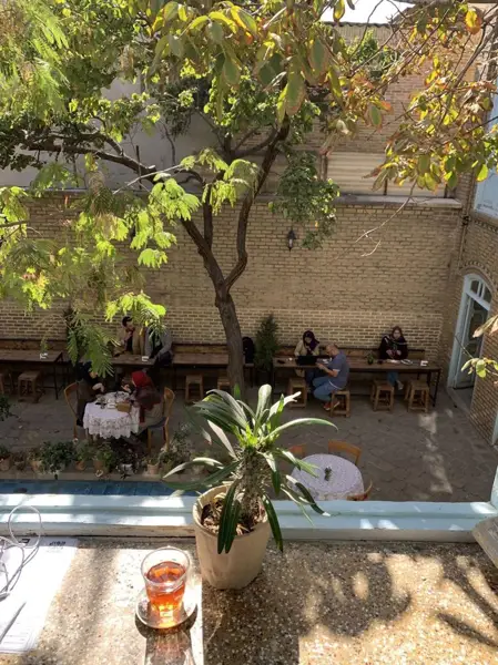 کافه حوالی-خانه تاریخی پیشه وران
