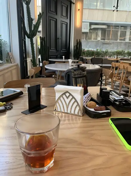  Cafe AM:PM