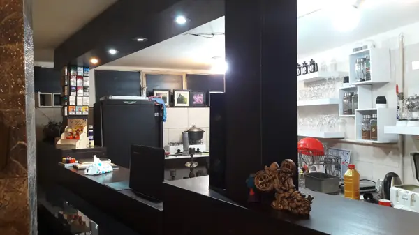 کافی شاپ نیلا