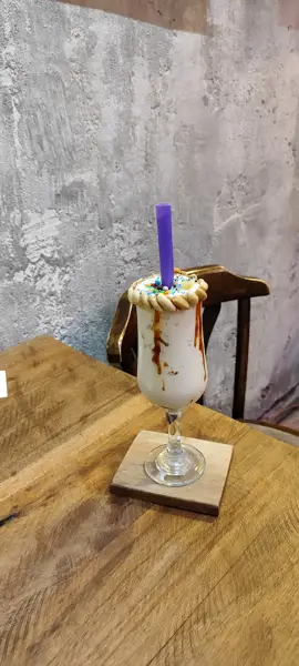  کافه مشاهیر