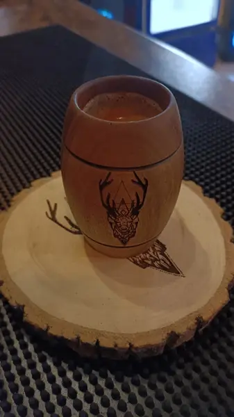  کافه زاغ