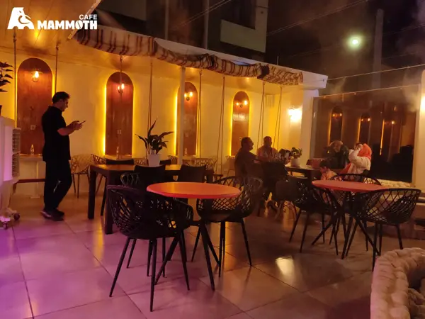 Mammoth Cafe | کافه ماموت