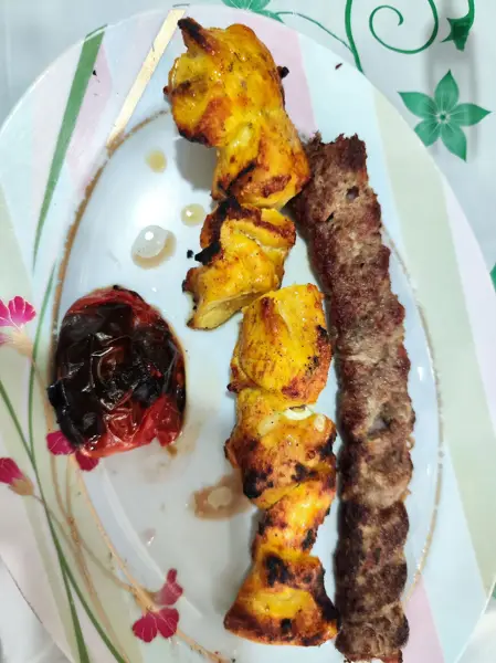  کافه رستوران دکه نوری
