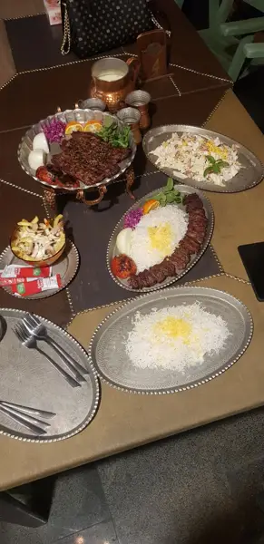  کافه رستوران اورمان