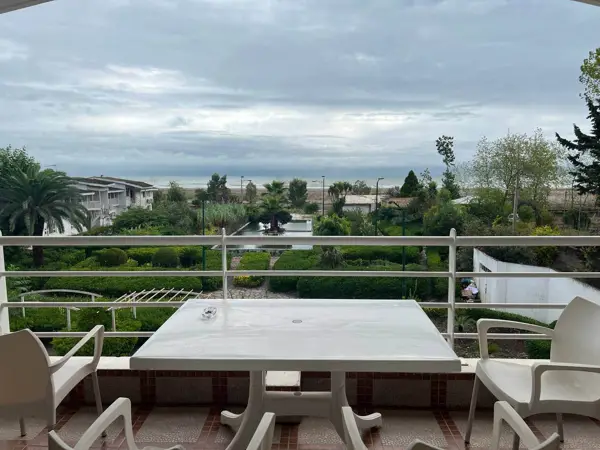 Garden Cafe - Setareh Darya Hotel - کافه باغچه هتل ستاره دریا