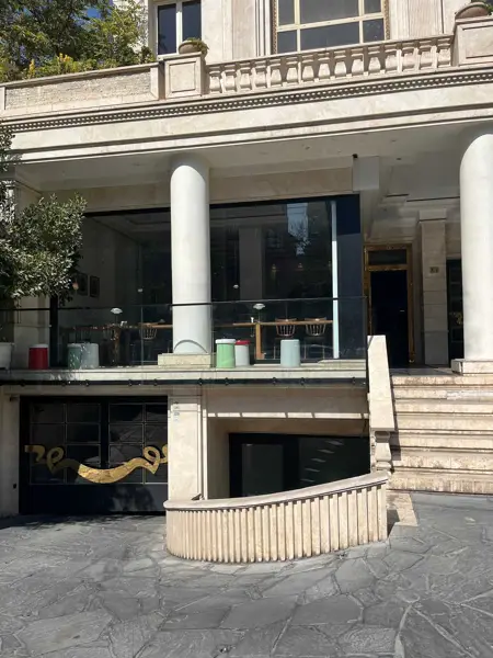 کافه نولان (ونک)