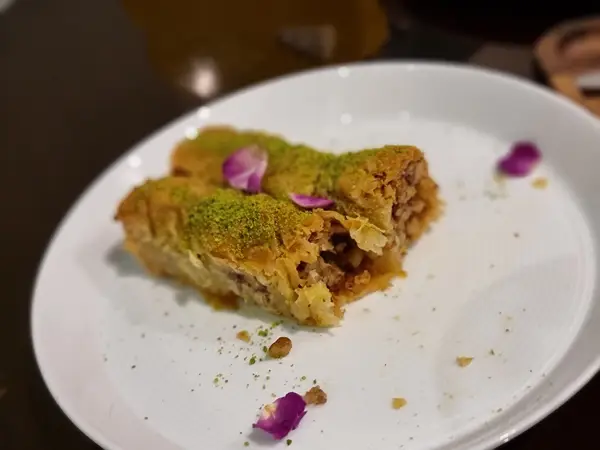  کافه کمال