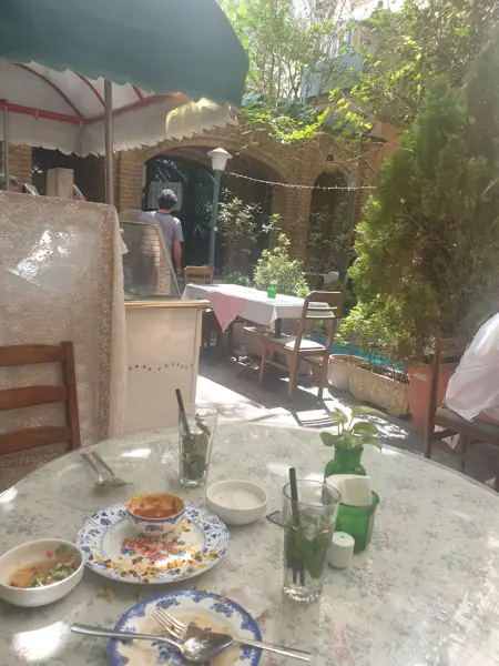  خانه فاموری ( هفت مترجا )