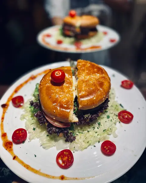  Ario CafeRestaurant