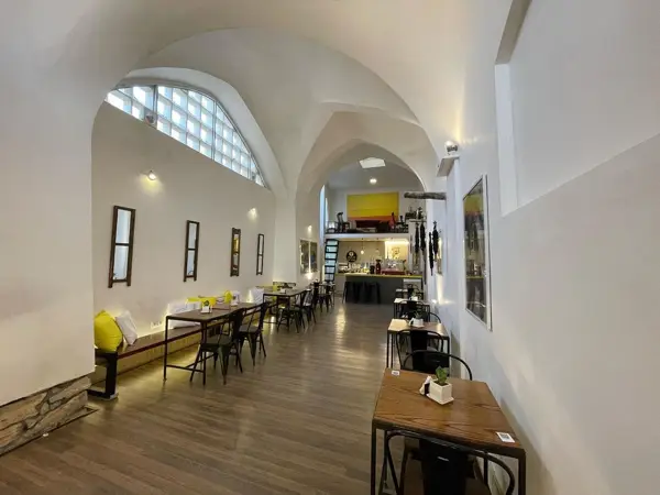  Cafe Kargah kashan کافه کارگاه