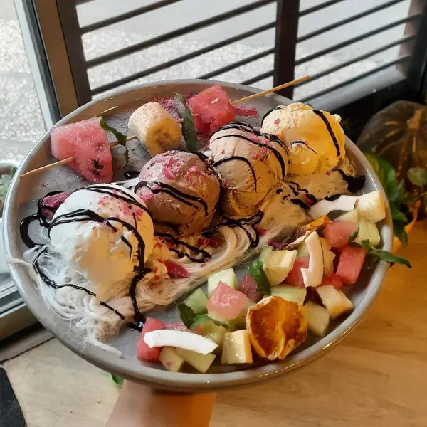  کافه مون