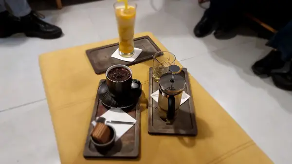  کافه دورهمی ارغوان