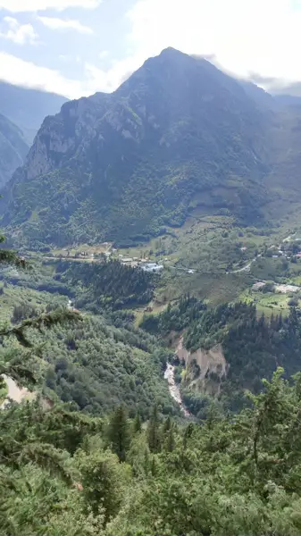 کافه رستوران آهیل اشکور