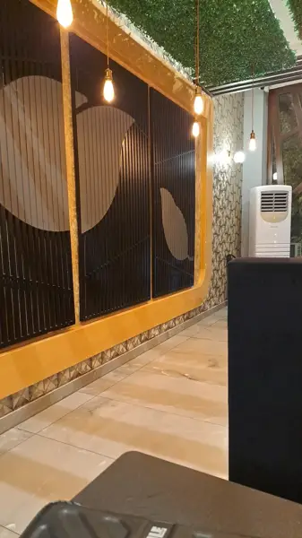  Neo Cafe & Restaurant کافه رستوران نیو