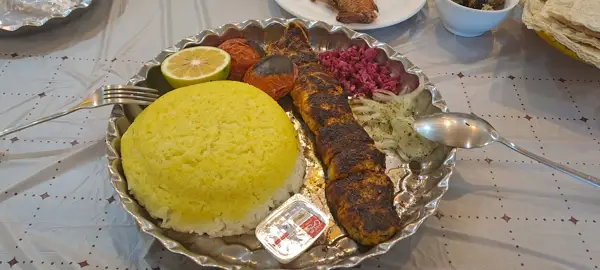  کافه ورستوران بزرگ بهزاد