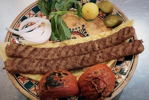  رستوران شبهای تون