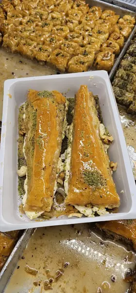  کافه باقلوا علی کیپا