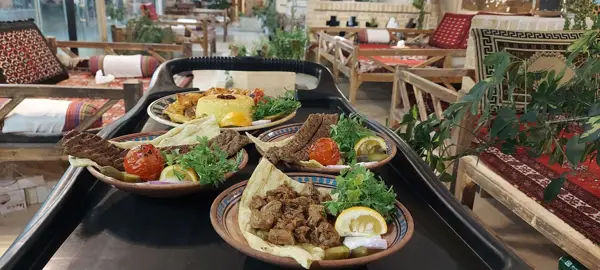  رستوران شبهای تون