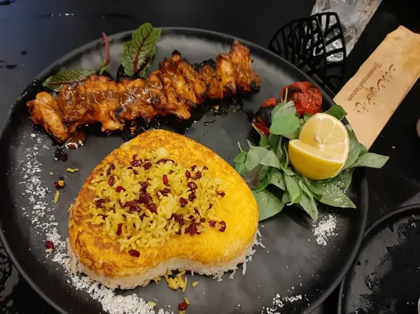  کافه رستوران آویتا