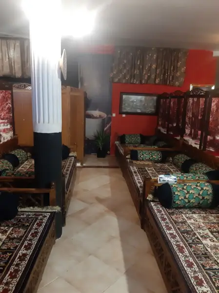  کافه ققنوس گلپایگان