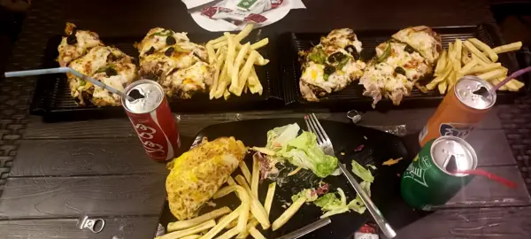 کافه رستوران مارول