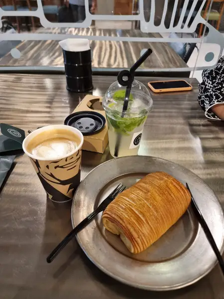  Patiss Cafe Bakery | نان کافه پاتیس