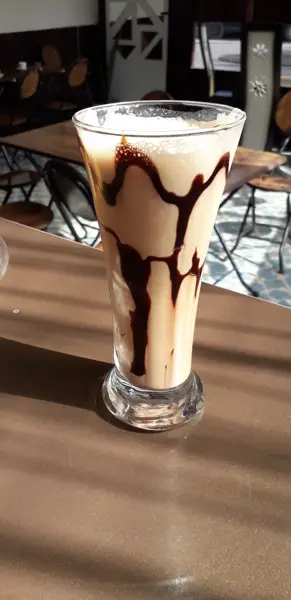  کافه فانوس